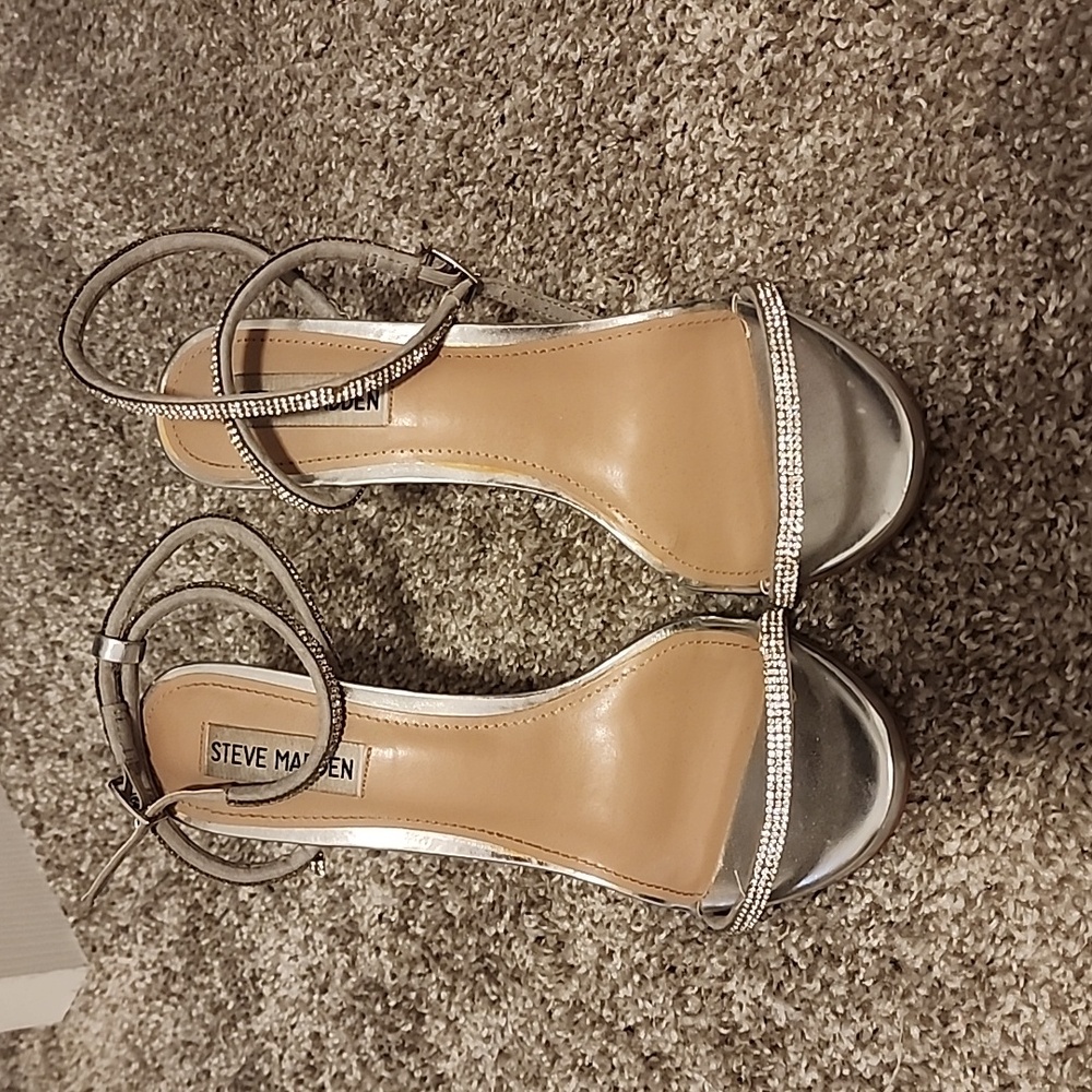 Silver Steve Madden Sandals